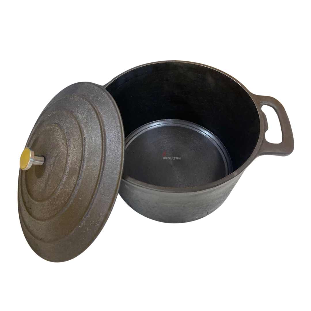 Aarogyam Cast Iron Round Dutch Oven with Lid